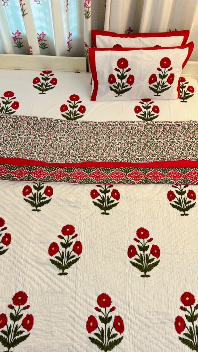 Passionate Poppy Quilt -